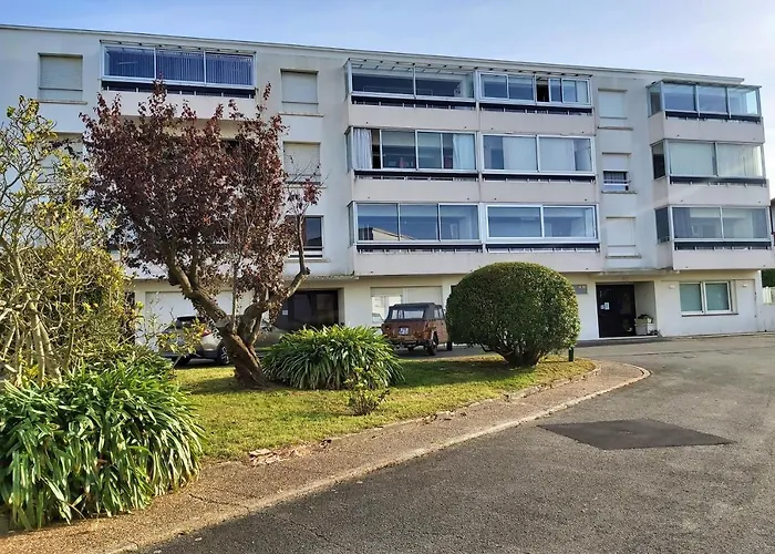Appartement A Hendaye Avec Piscine Et A Cote De La Plage